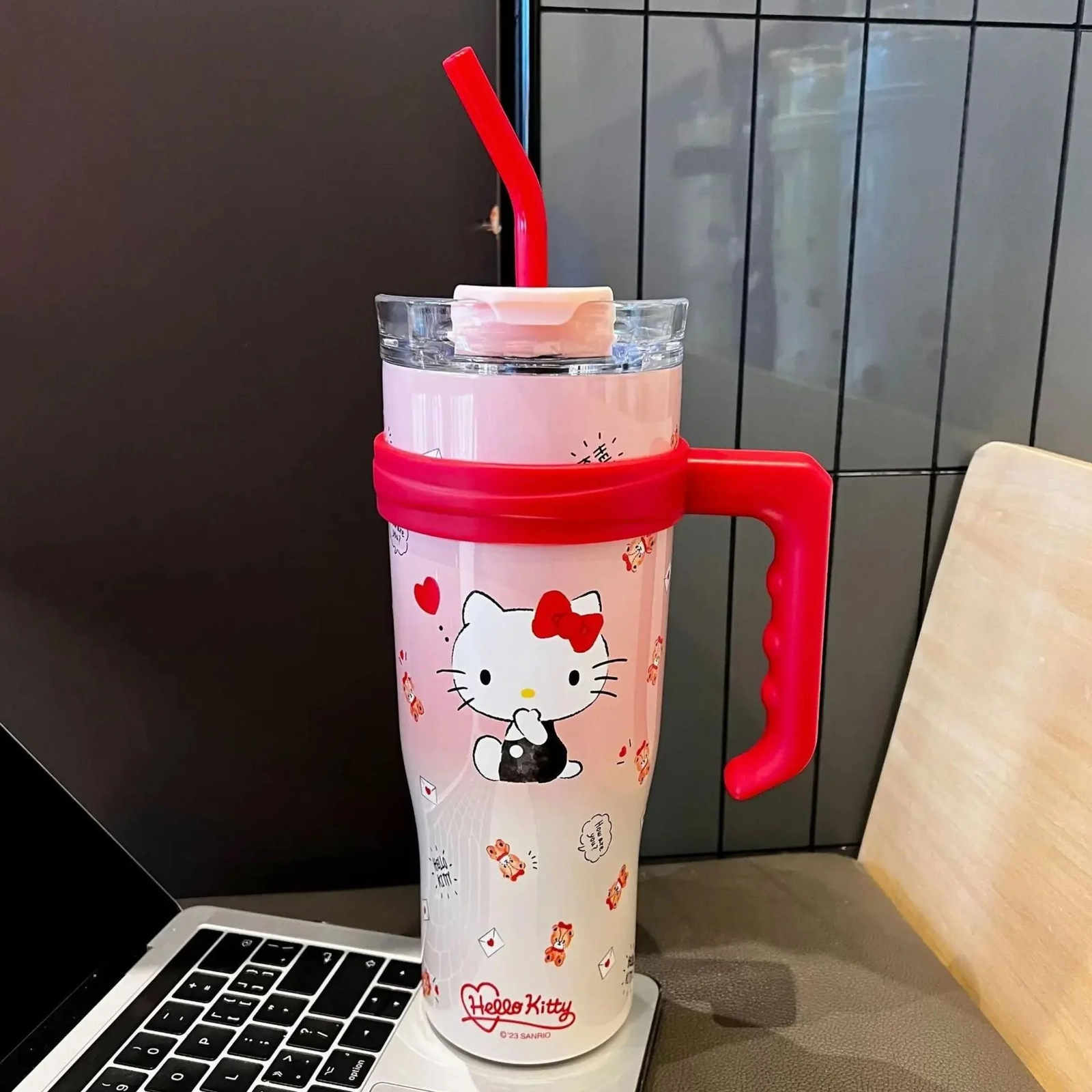 Hello Kitty Stainless Steel Insulated Tumbler with Lid, Straw & Handle 1200ml