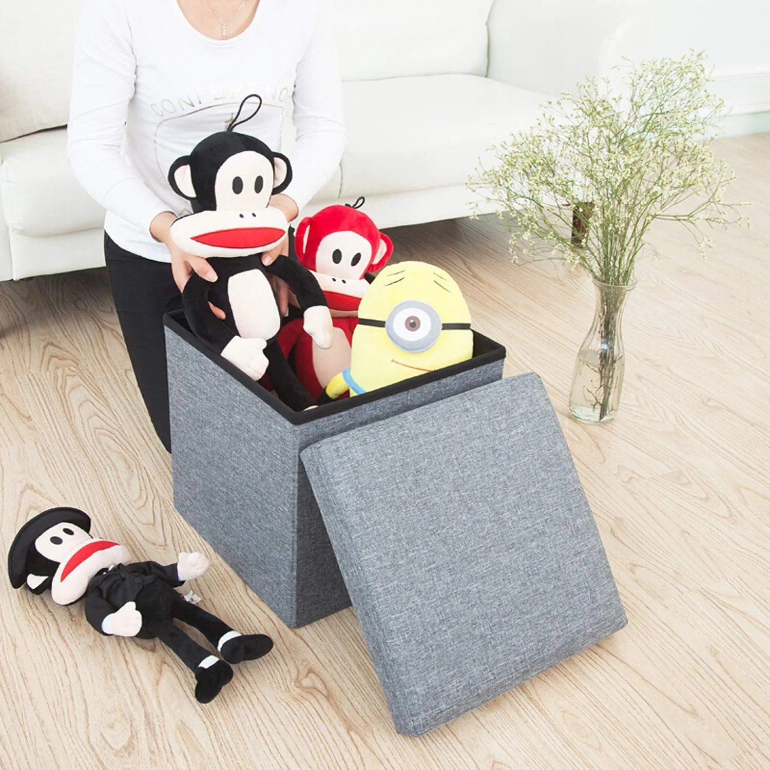 4986_cube_shape_sitting_stool